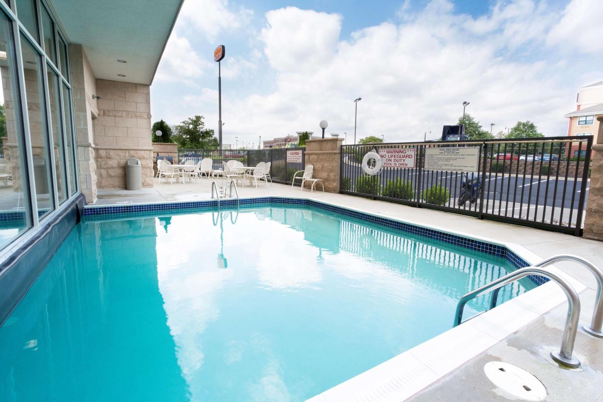 Drury Inn & Suites Dayton North Eksteriør bilde