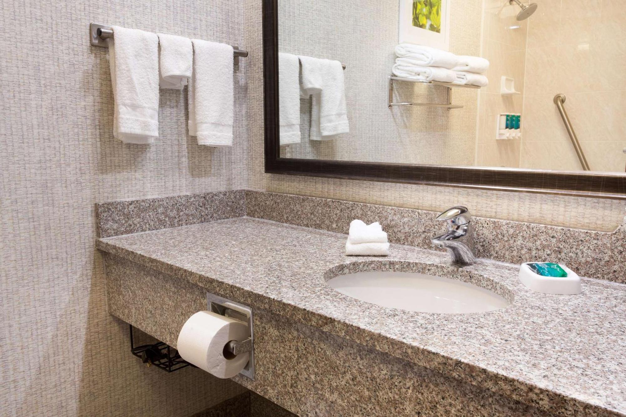 Drury Inn & Suites Dayton North Eksteriør bilde